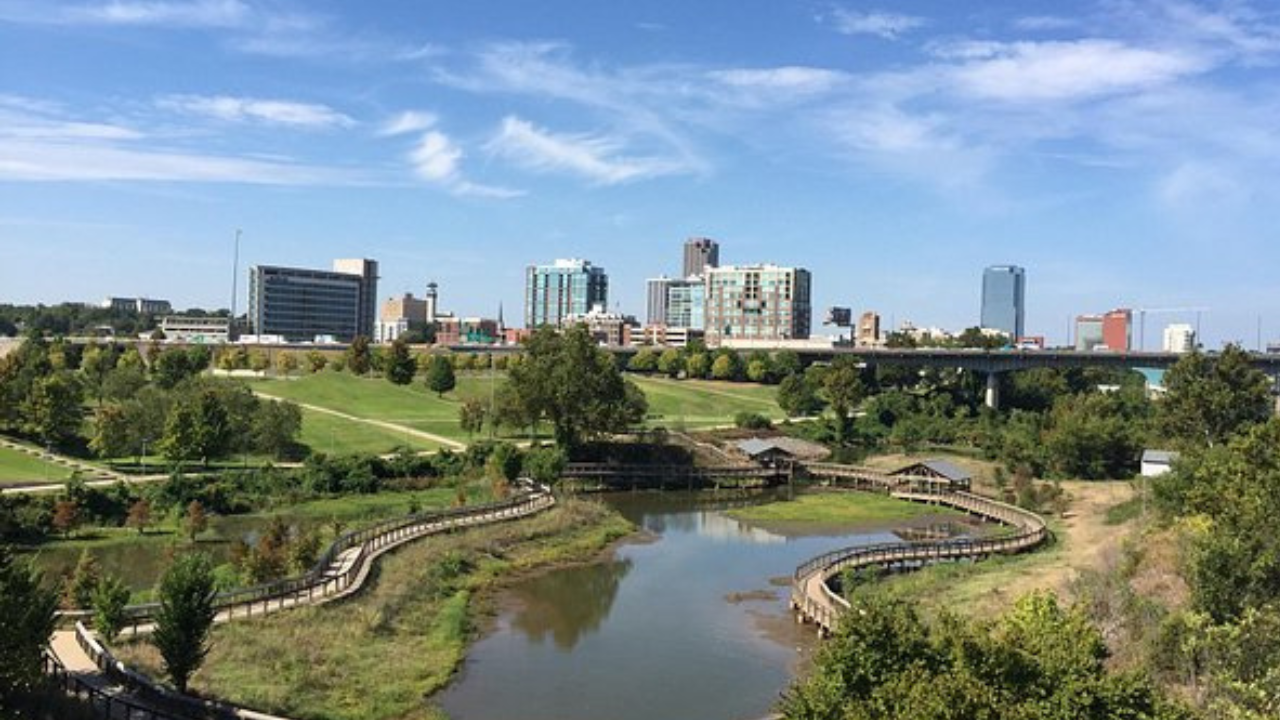 affordable Arkansas cities guide for middle-class families 2026